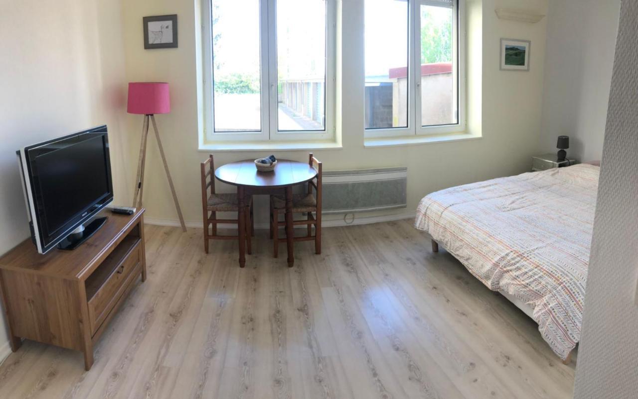 Le Comtois, Studio Au Calme Proche De La Gare Besançon Exteriér fotografie